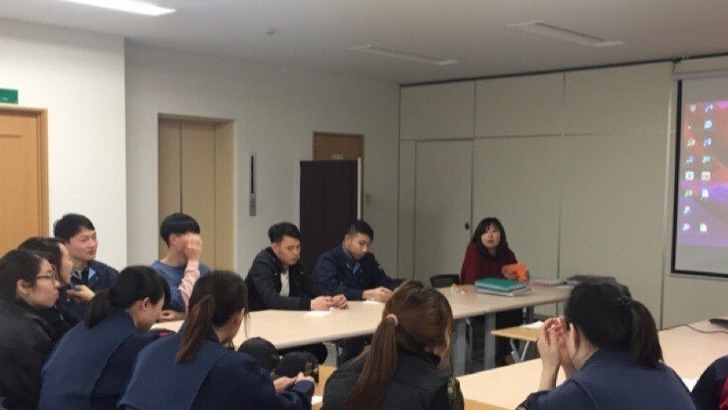 プラスチック製造会社で行われた専門級試験に向けた勉強会